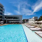 Eleana Hotel
