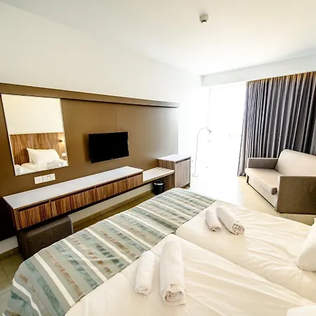 酒店 Eleana 圣纳帕