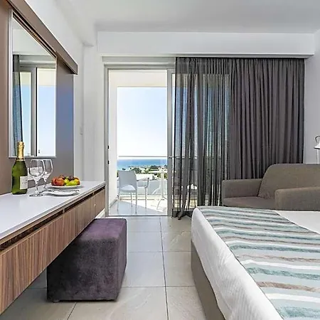 Hotel Eleana 3*
