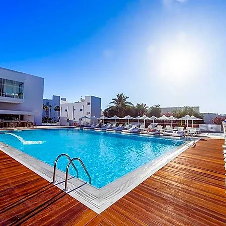 Eleana Hotel