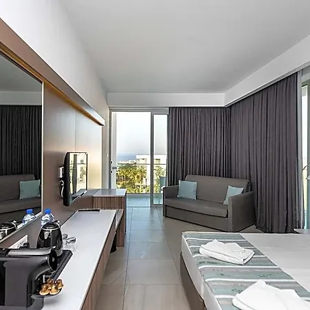 Eleana Hotel