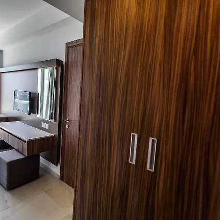 酒店 Eleana 圣纳帕